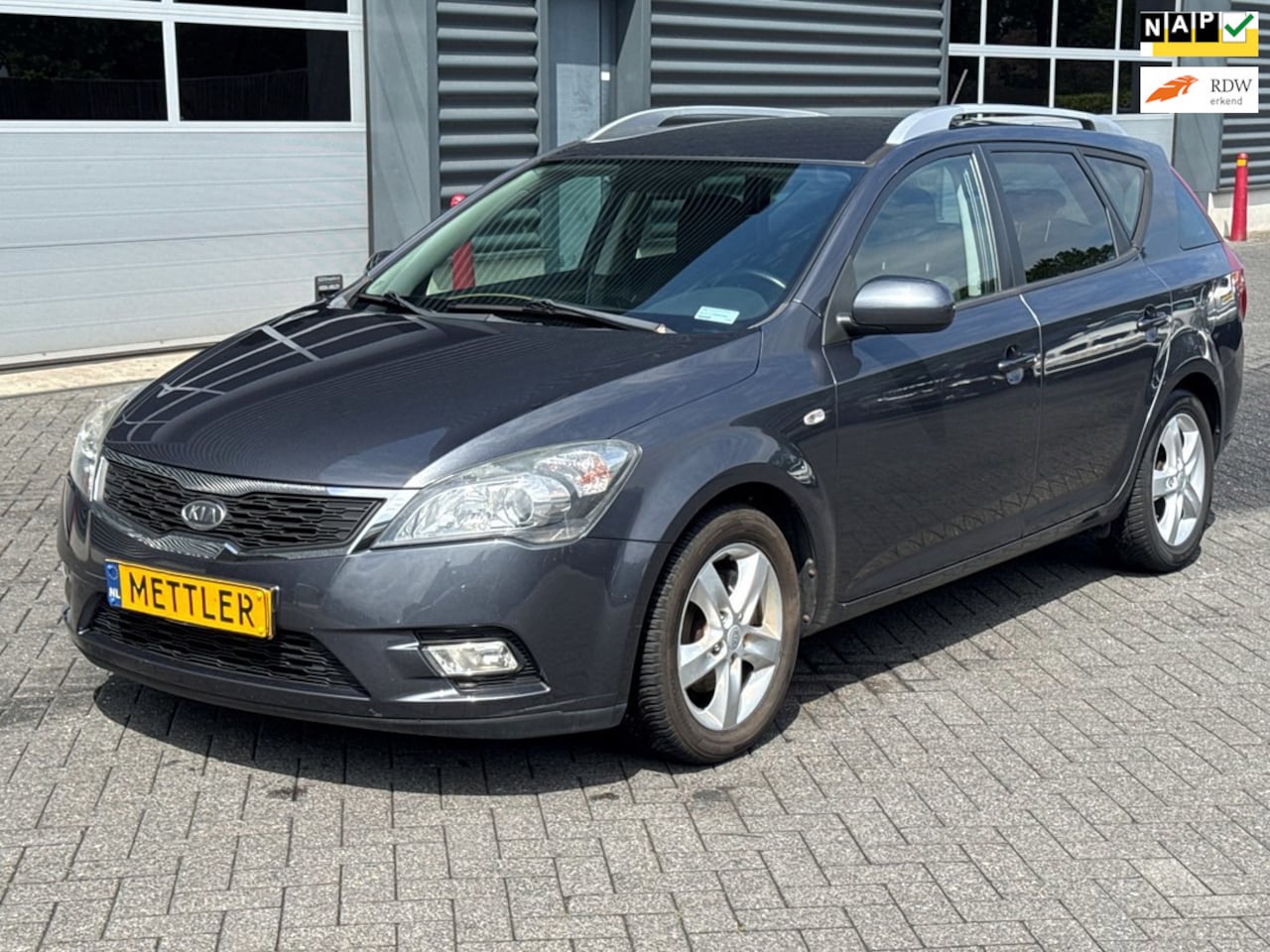 Kia Cee'd - 1.4 CVVT X-ecutive 1.4 CVVT X-ecutive - AutoWereld.nl