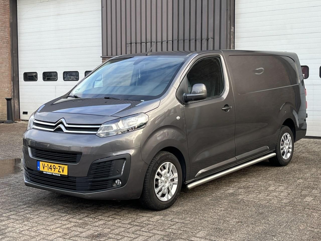 Citroën Jumpy - 2.0 BlueHDI / Automaat / 180 pk / L3 H1 / XL / Camera / Navi / Carplay / 3 zitplaatsen / A - AutoWereld.nl