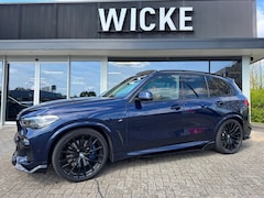 BMW X5 - XDrive45e High Executive Panorama HUD H&K Maxton 22"