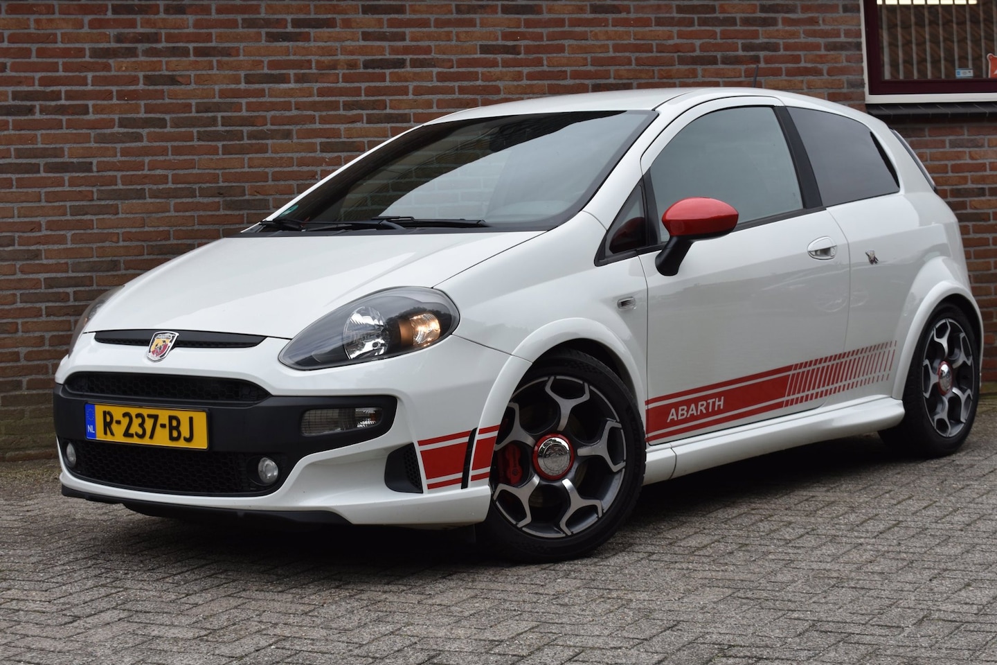 Fiat Punto Evo - 1.4 Abarth '12 Clima Inruil mogelijk - AutoWereld.nl