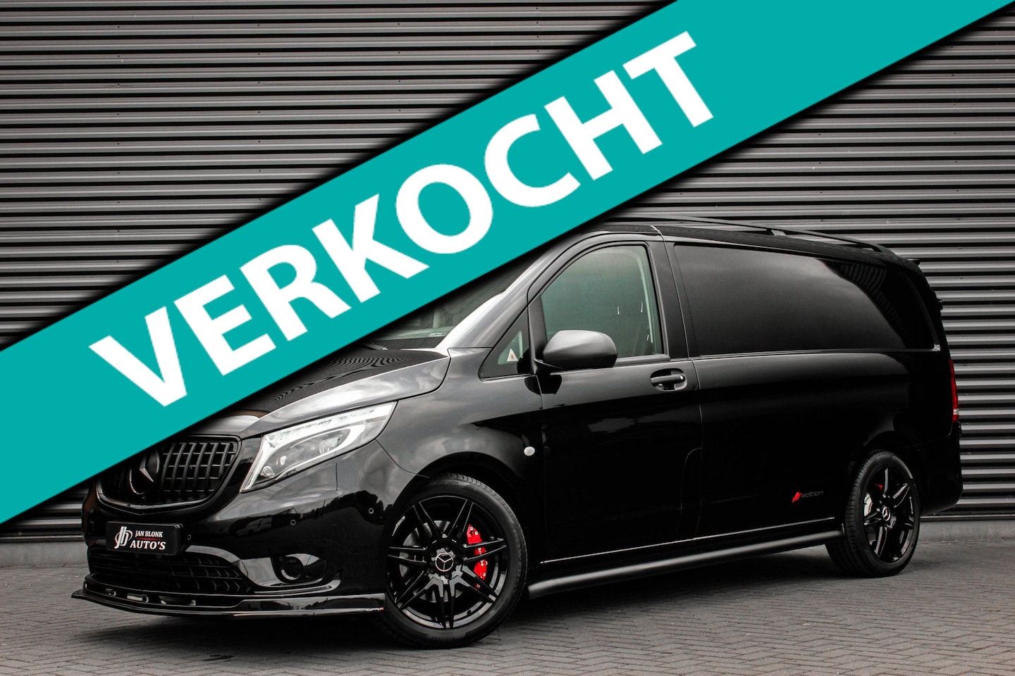 Mercedes-Benz Vito - 119CDI 190PK LANG JB-EDITION FULL BLACK / AMG / SPOILER / VERLAGINGSVEREN / NAVIGATIE / SI - AutoWereld.nl