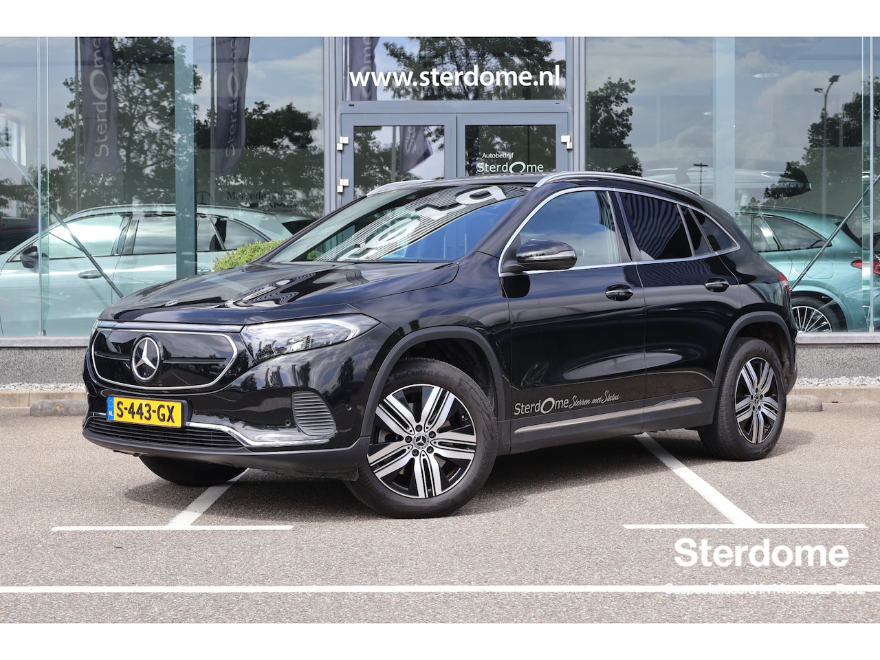 Mercedes-Benz EQA - 250 Luxury Line 67 kWh l Panoramadak l MBUX l Stoelverwarming l Achteruitrijcamera l Leder - AutoWereld.nl