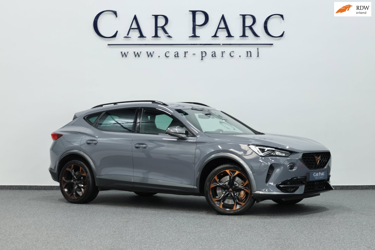 CUPRA Formentor - 2.0 TSI 4DRIVE 310+PK LED/VIRTUAL/SFEER/STUUR+S.VERWARMING+MEMORY/19"/KEYLESS/CAM/ACC/ECC/ - AutoWereld.nl