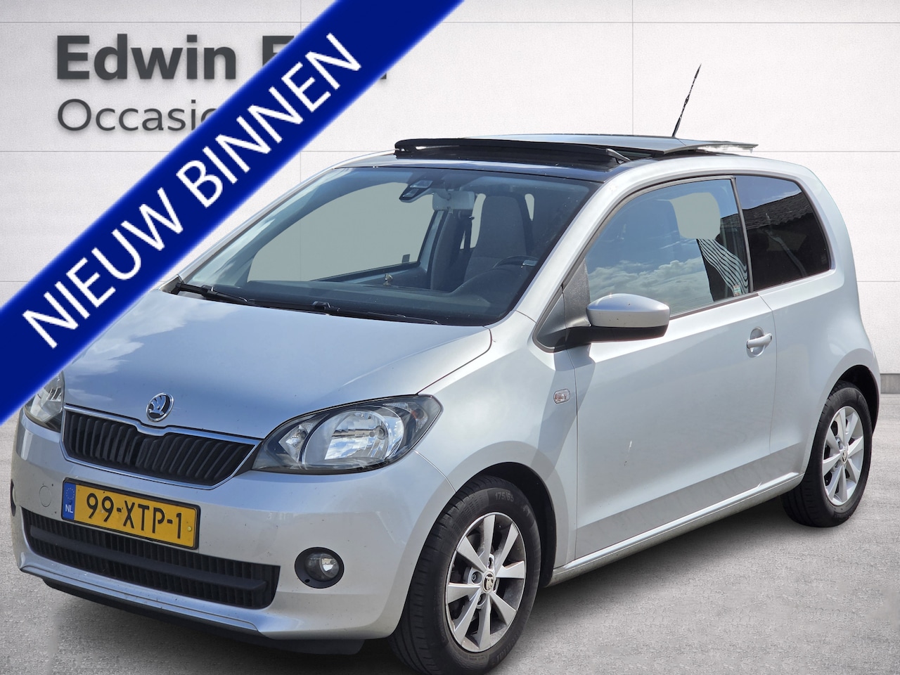 Skoda Citigo - 1.0 Greentech Tour | Panorama Dak | Airco | Parkeersensoren - AutoWereld.nl