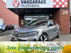Renault Mégane E-Tech - EV40 Boost Charge Techno // GROOT NAVI + CARPLAY // FULL LED // CAMERA // CLIMA // STOEL +