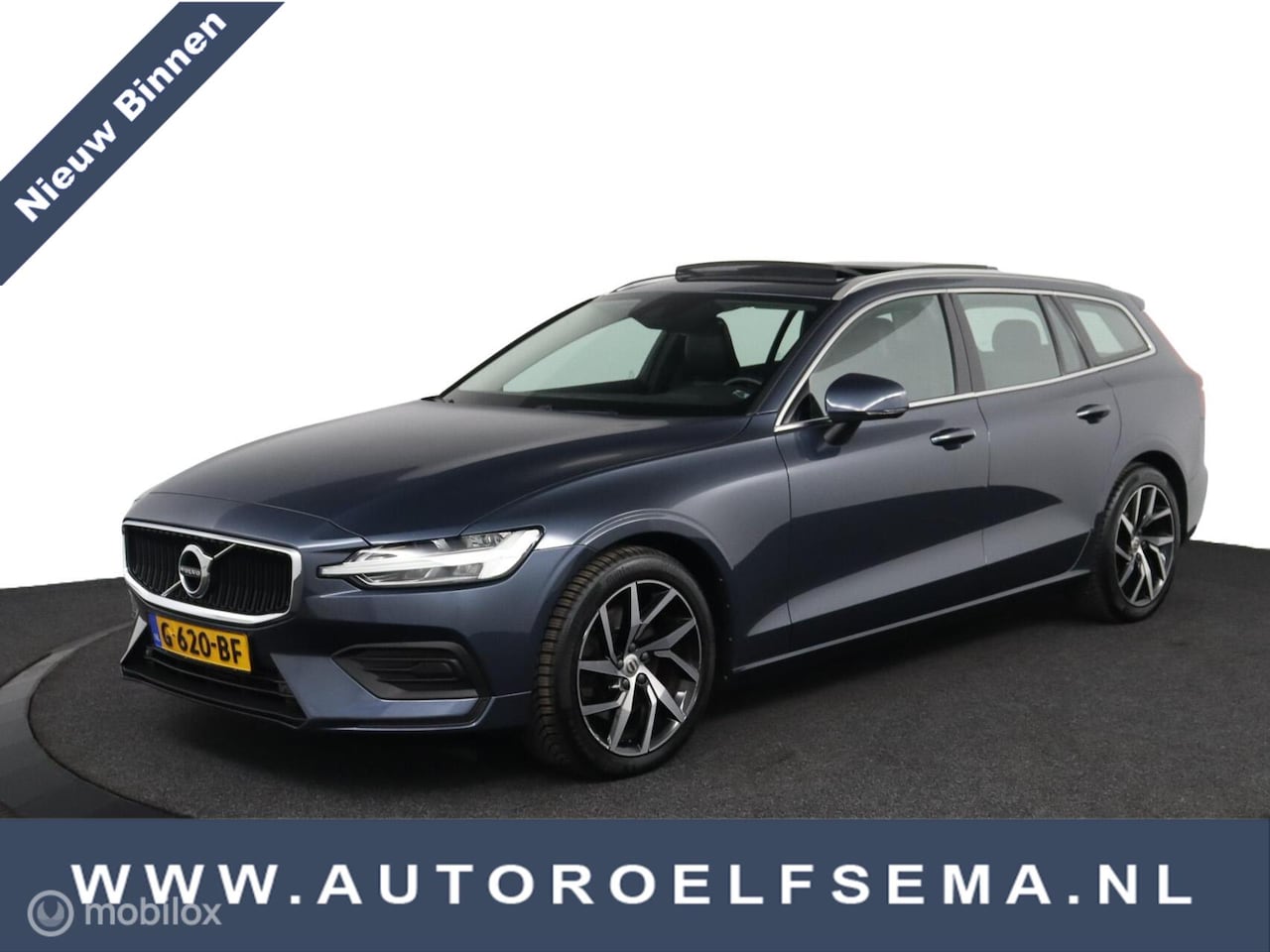 Volvo V60 - 2.0 T4 Momentum|Pano|18 Inch - AutoWereld.nl