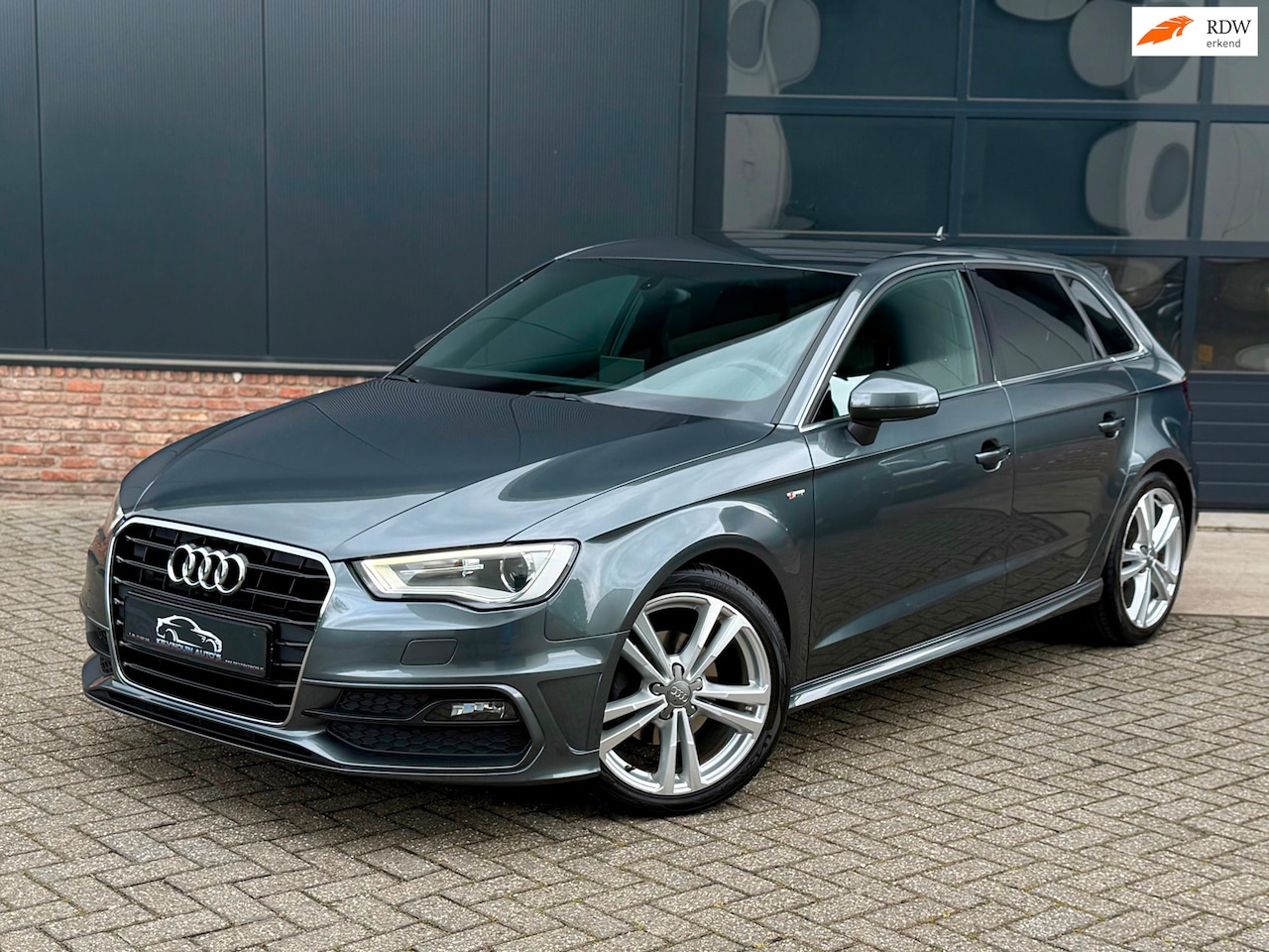Audi A3 Sportback - 1.4 TFSI CoD Sport Pro Line S 1.4 TFSI CoD Sport Pro Line S - AutoWereld.nl