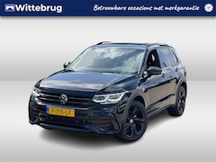 Volkswagen Tiguan - 1.4 TSI eHybrid 245PK DSGR-Line Business+ / Black Style / Panoramadak / 19'' LMV / VW