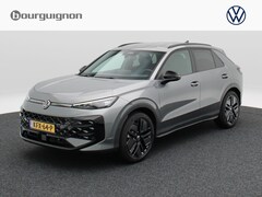 Volkswagen T-Roc - 1.5 eTsi R-Line First Edition | Trekhaak | Black Style | Full LED | Stoel- & Stuurverwarmi