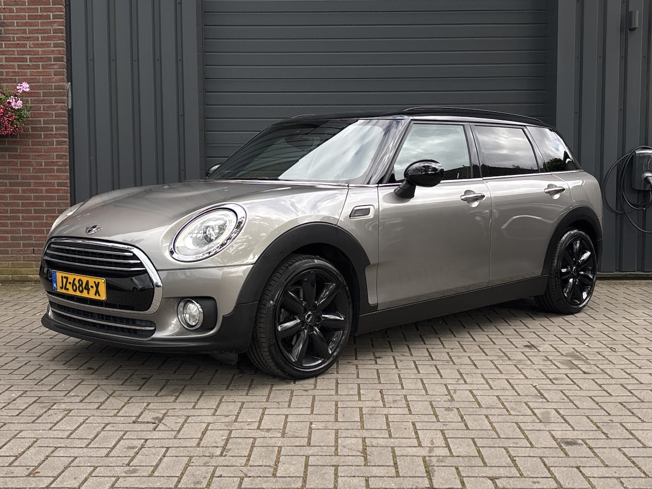 MINI Clubman - Mini 1.5 Cooper Chili Serious Business - Harman & Kardon - Stoelverwarming - - AutoWereld.nl