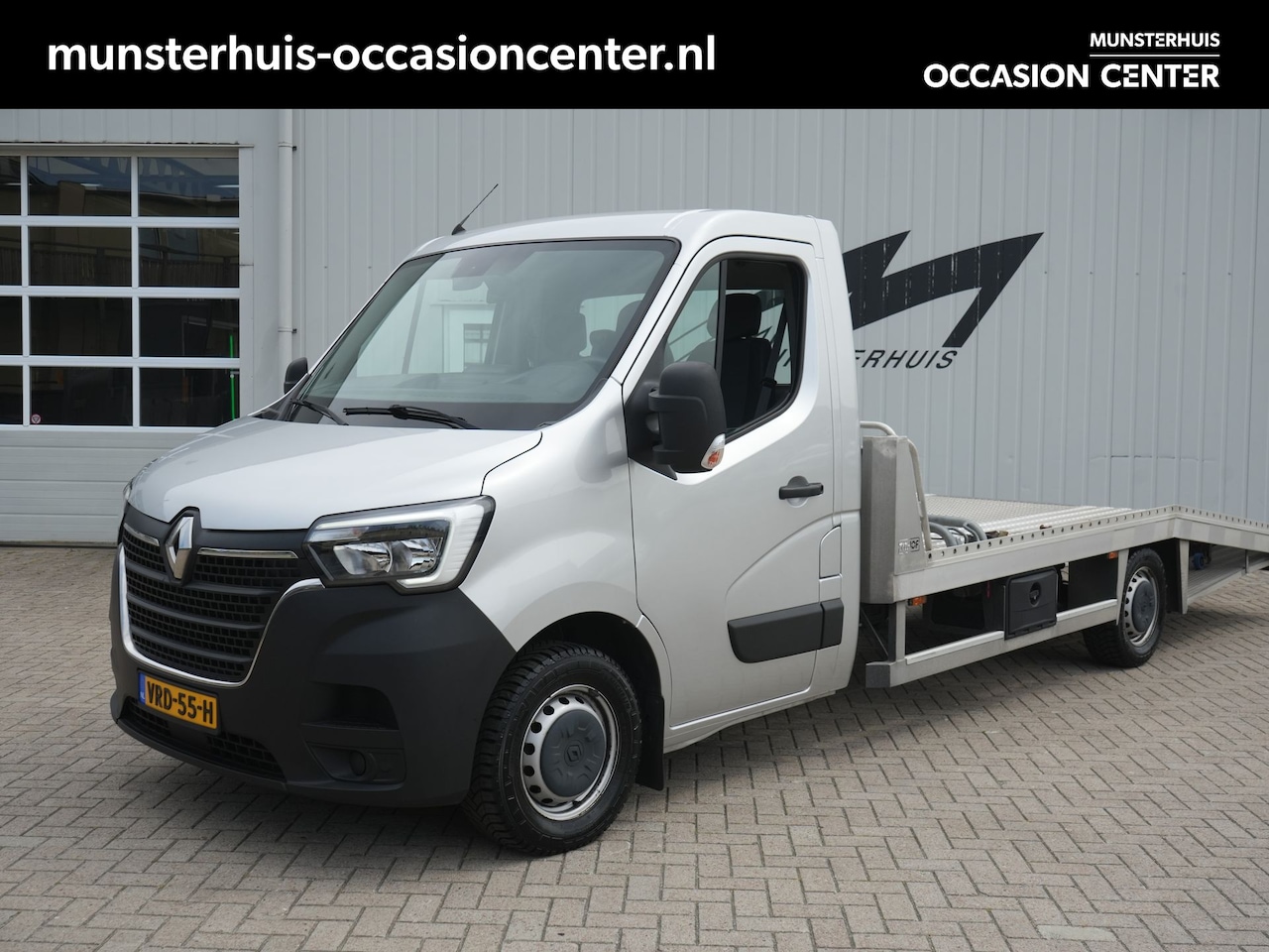 Renault Master - T35 2.3 dCi 180 L3 Energy - OPRIJWAGEN - Auto Ambulance - Dealeronderhouden - All Seasonba - AutoWereld.nl