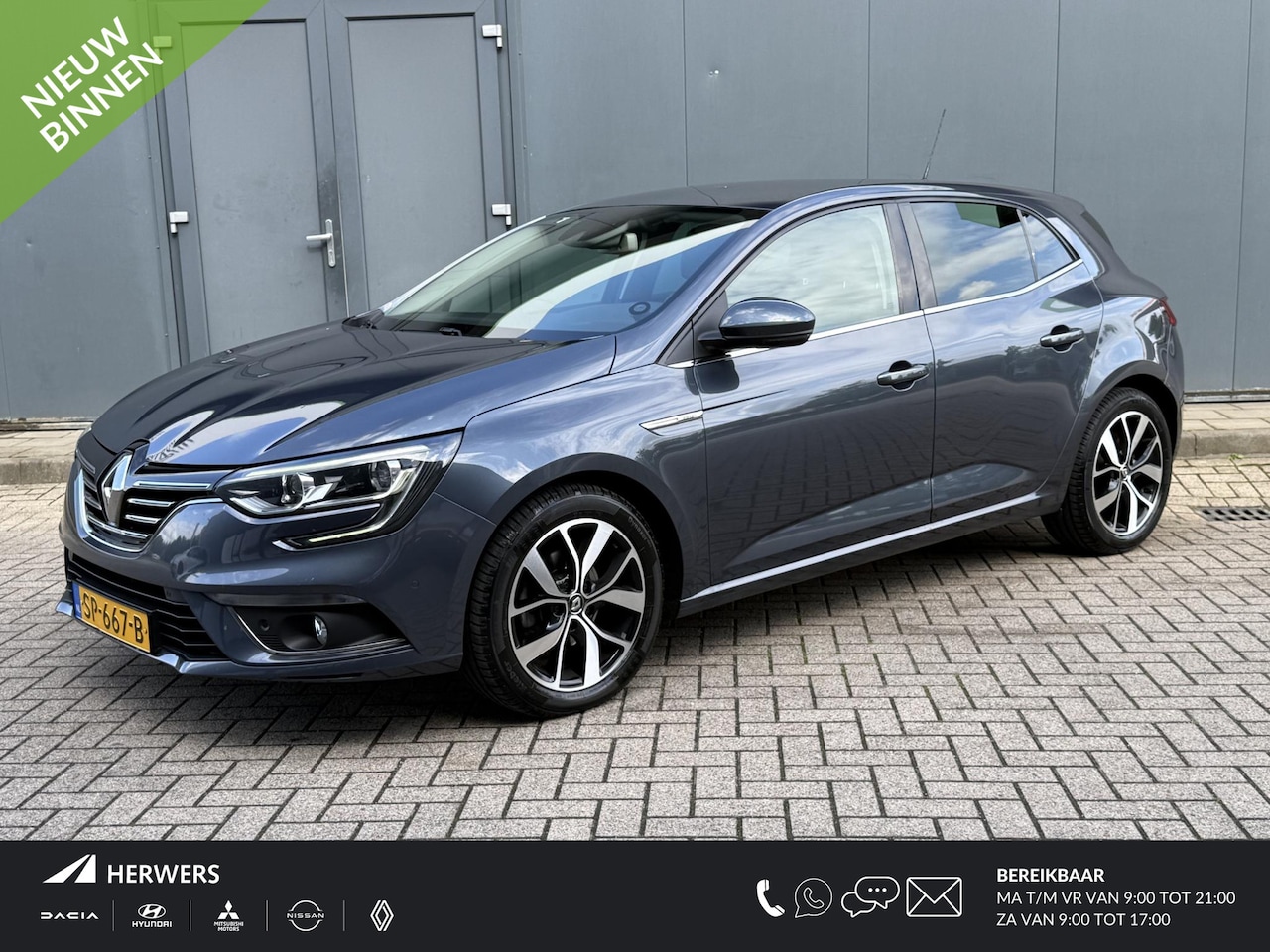 Renault Mégane - 1.3 TCe Bose / Automaat / Trekhaak / Stoelverwarming / Navigatie / Camera / Bluetooth / BS - AutoWereld.nl