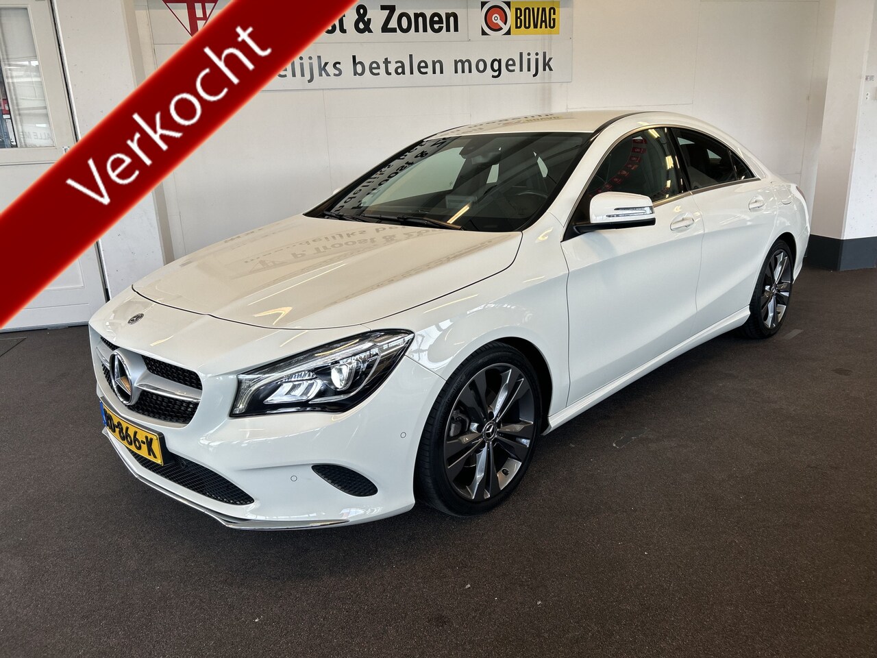 Mercedes-Benz CLA-Klasse - 180 Business Solution | Cruise control | Climate control | Achteruitrijcamera | Stoelverwa - AutoWereld.nl