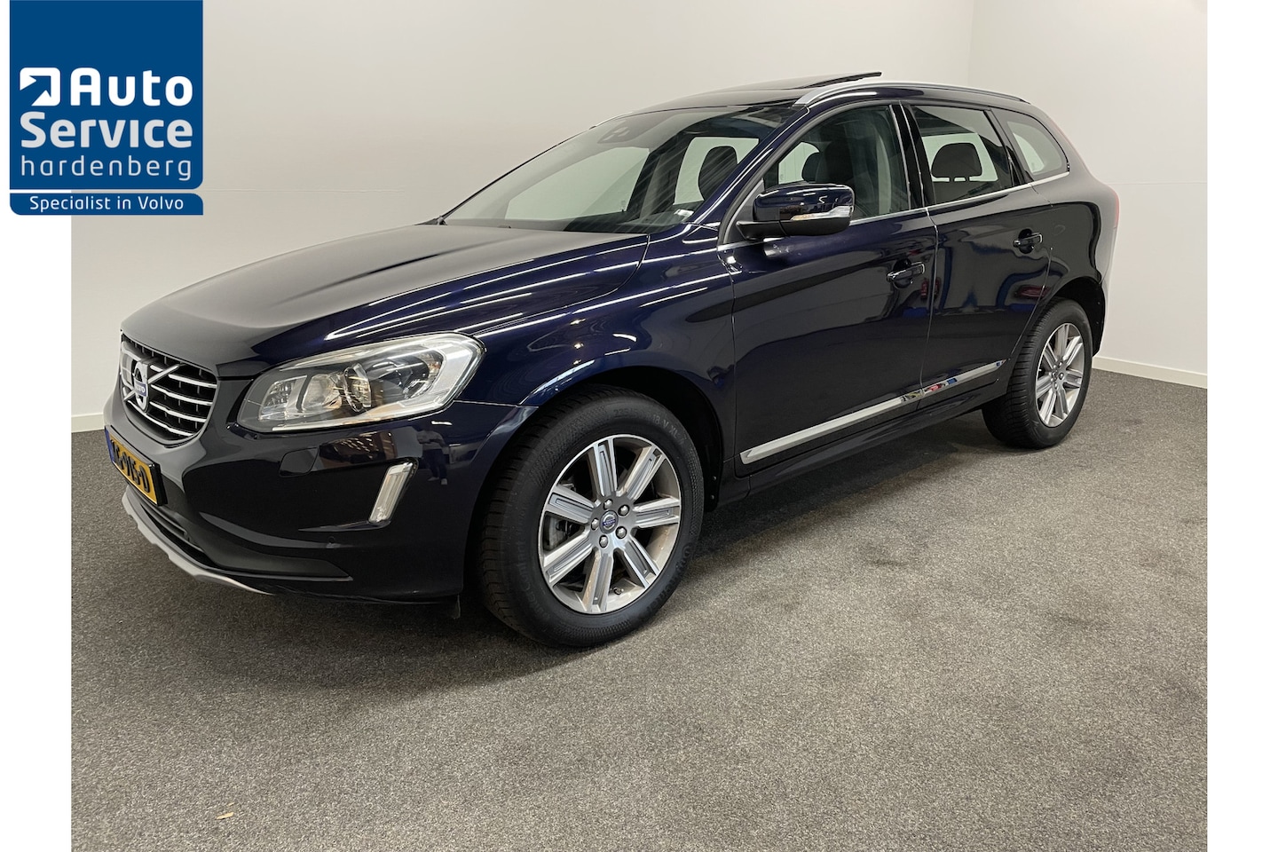 Volvo XC60 - 2.0 T5 245pk AUT8 Summum Schuifdak/ Leer/ Mem stoel/ Camera/ Verw. voorruit - AutoWereld.nl