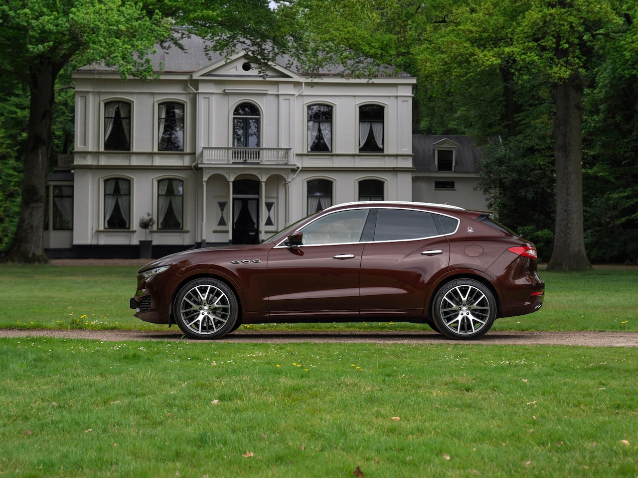 Maserati Levante - 3.0 V6 S AWD GranLusso | Sublieme samenstelling | Bowers & Wilkins | Camera - AutoWereld.nl