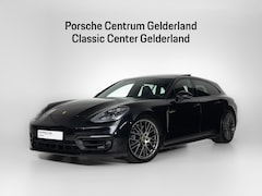 Porsche Panamera Sport Turismo - 4 E-Hybrid Platinum Edition