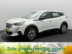 Peugeot e-2008 - EV Active 50 kWh 3-Fase SOH 93, 8% | Stoelverwarming | Camera | Carplay&Android
