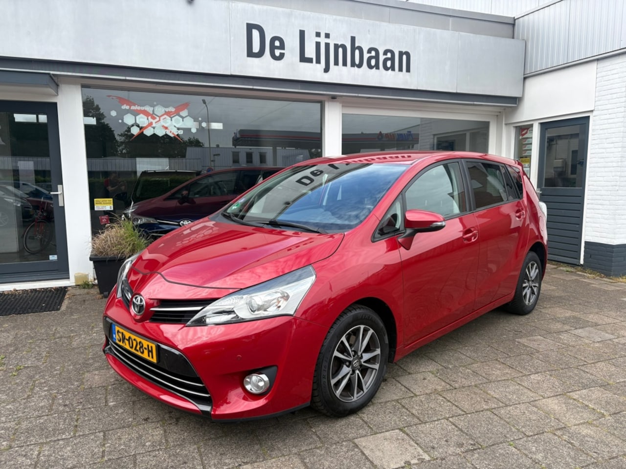 Toyota Verso - 1.8 VVT-i Business 1.8 VVT-i Business - AutoWereld.nl