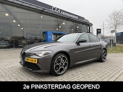 Alfa Romeo Giulia - 2.0 T Q4 Veloce AWD 280PK | Panoramadak | ACC | Navi