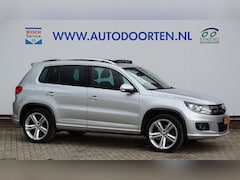 Volkswagen Tiguan - 1.4 TSI R-Line Edition|Pano|Trekhaak|Navi|Keurig