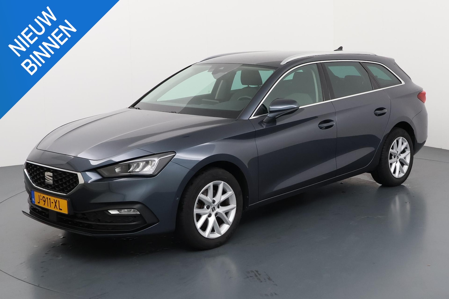 SEAT Leon Sportstourer - 1.5 TSI STYLE LAUNCH EDITION I P-CAMERA I ADAPTIVE CRUISE CONTROL I APPLE CARPLAY I CLIMAT - AutoWereld.nl