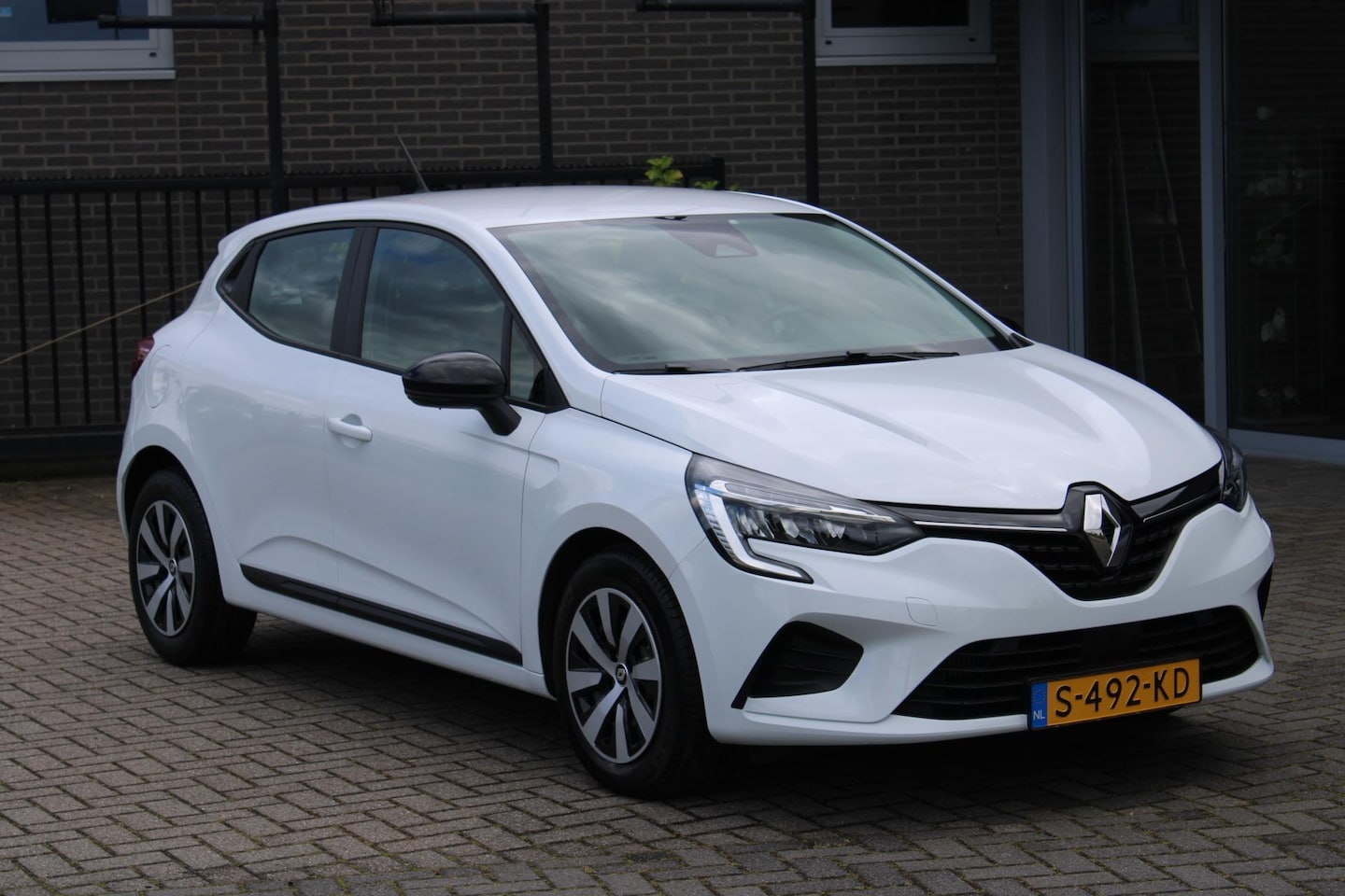 Renault Clio - 1.0 TCe 90 Equilibre Pdc/AppleAndroid Incl Garantie!! - AutoWereld.nl