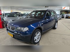 BMW X3 - 3.0i Executive mooi scherm. Nette auto