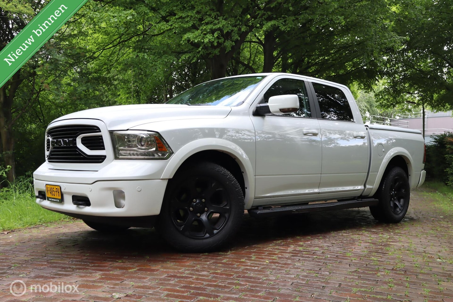 Dodge Ram 1500 - 5.7 V8 Crew Cab 5'7 Laramie | VOL OPTIES! | - AutoWereld.nl