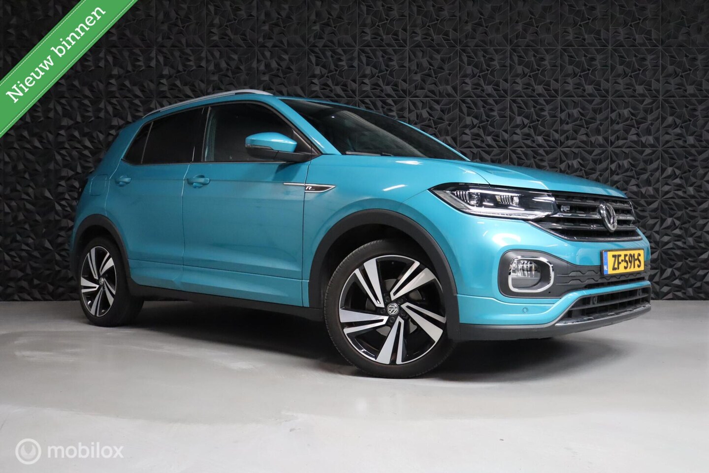 Volkswagen T-Cross - 1.0 TSI R-Line |Beats| Virutal | Carplay - AutoWereld.nl