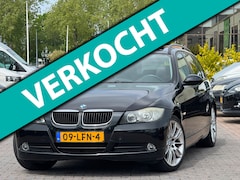 BMW 3-serie Touring - 320i High Executive | Panoramadak | Leder | Parkeersensoren | 18 inch | Trekhaak | Cruise