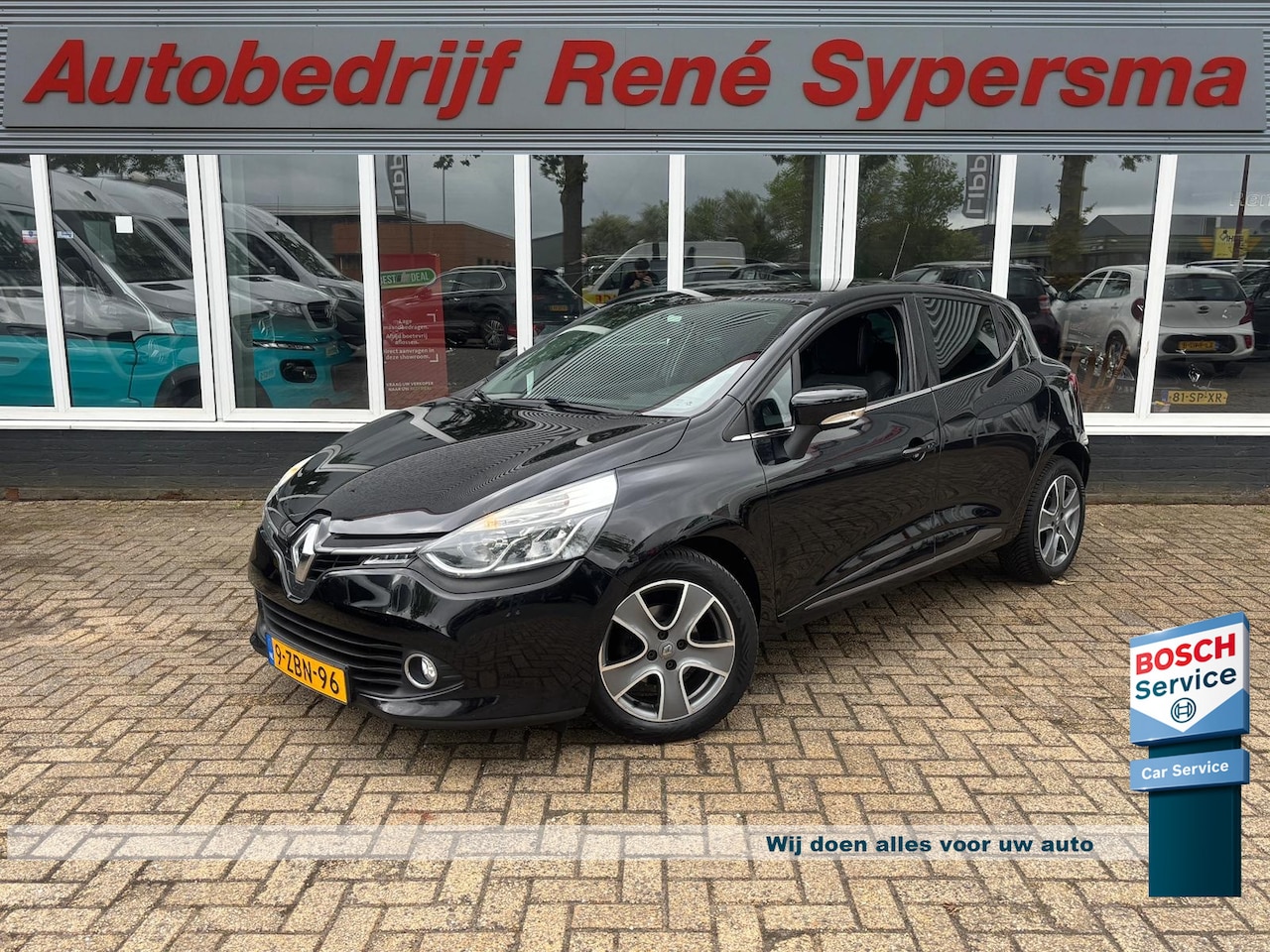 Renault Clio - 1.5 dCi ECO Night&Day | Parkeersensoren | Bluetooth | Navi | Cruise - AutoWereld.nl