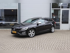Volvo V60 - 2.0 T4 190PK BUS. SPORT AUT/DEALERONDERH./STANDK./SCHUIFDAK/LEER