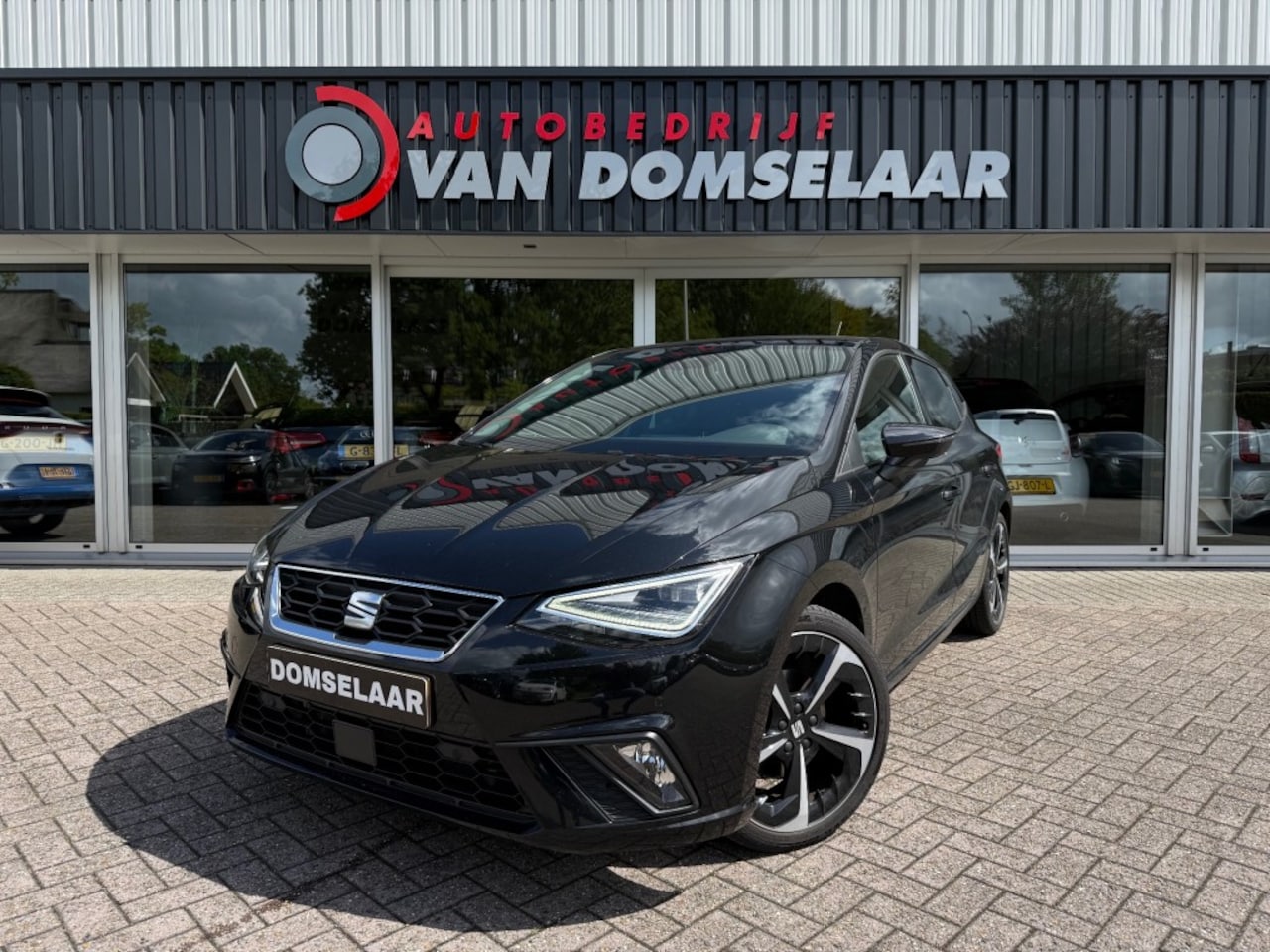 SEAT Ibiza - 1.0 EcoTSI FR Plus - NL Auto Pano Camera Stoelverw. LED 18 LMV - AutoWereld.nl