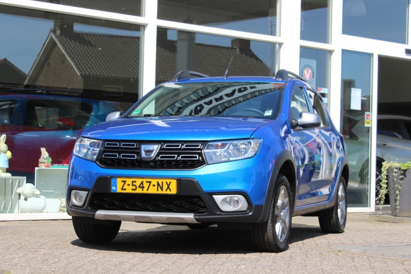 Dacia Sandero Stepway - 1.0 TCE BI-Fuel  ESSENT. - AutoWereld.nl