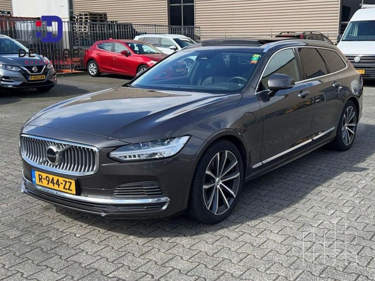Volvo V90 - 2.0 T6 AWD R-Design - Pano - Trekhaak - Harman/Kardon - AutoWereld.nl