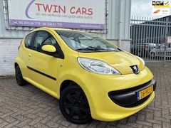 Peugeot 107 - 1.0-12V XS 3drs Automaat