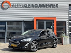 Ford Focus - 1.0 EcoBoost Titanium Business / Stoel, stuur en voorruitverwarming / Cruise Control / nav