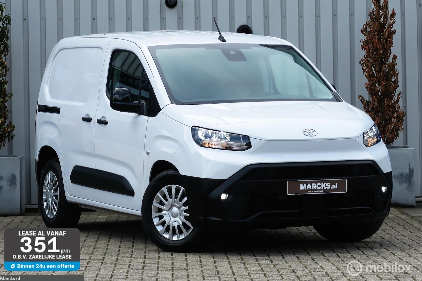 Toyota PROACE CITY Electric - Live 50 kWh 3 zitplaatsen - AutoWereld.nl