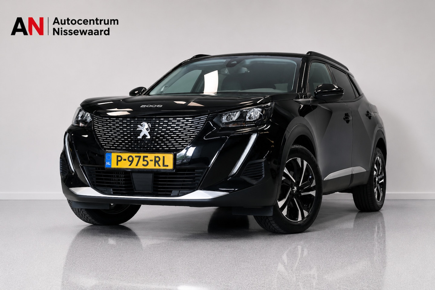Peugeot 2008 - 1.2 PureTech Allure |Carplay|Trekhaak|Virtual| - AutoWereld.nl