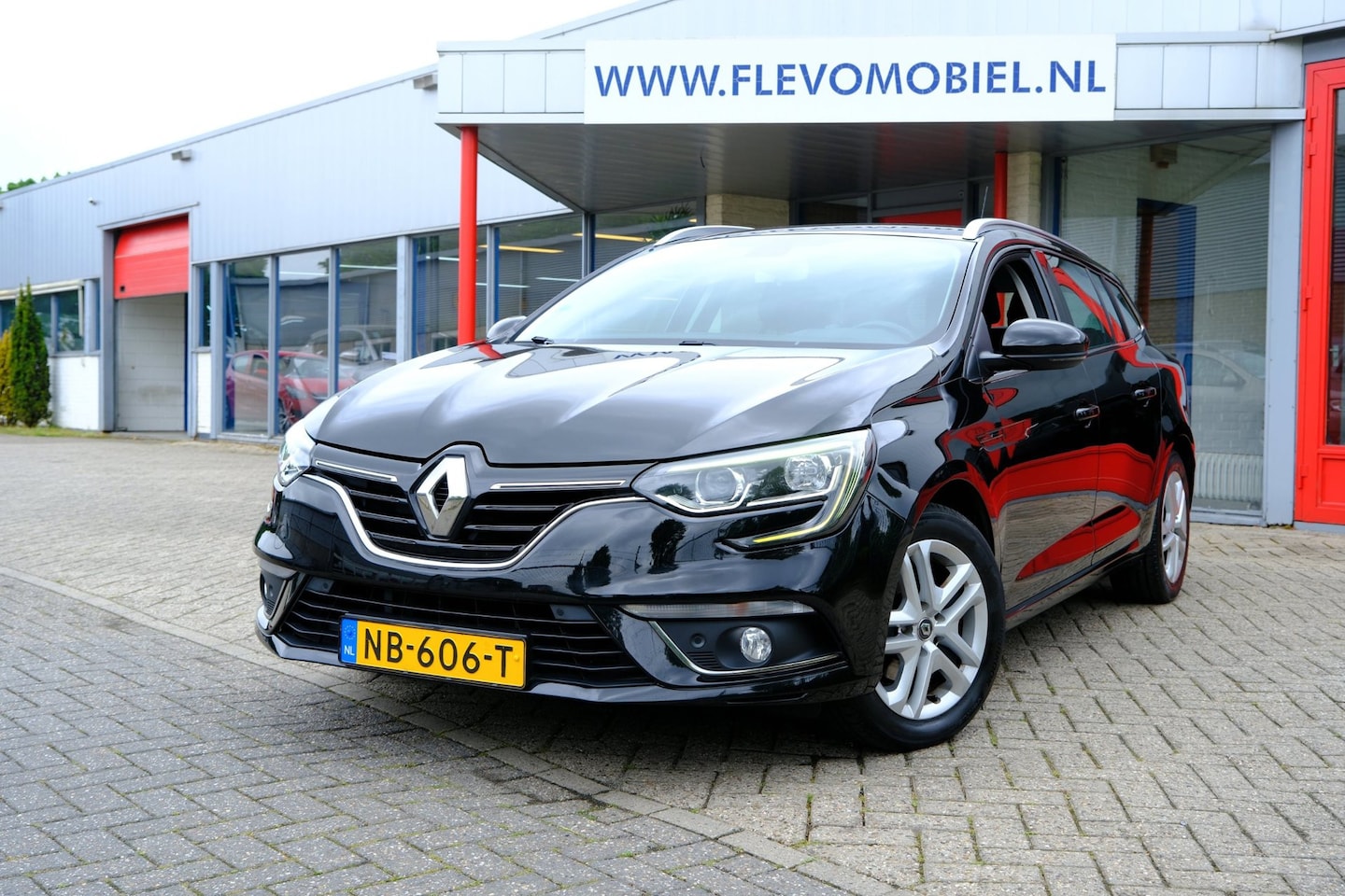 Renault Mégane Estate - 1.2 TCe Zen Navi|Clima|DAB - AutoWereld.nl
