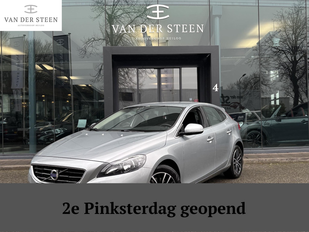 Volvo V40 - 1.6 T4 Momentum Camera | Cruise Control | Trekhaak - AutoWereld.nl