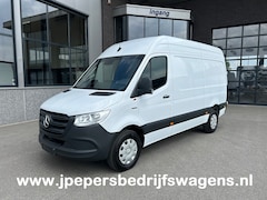 Mercedes-Benz eSprinter - 320 L2 H2 Pro 81kWh / Snel laden 115Kw / Trekhaak / MBUX / Navigatie / Camera / Cruise con
