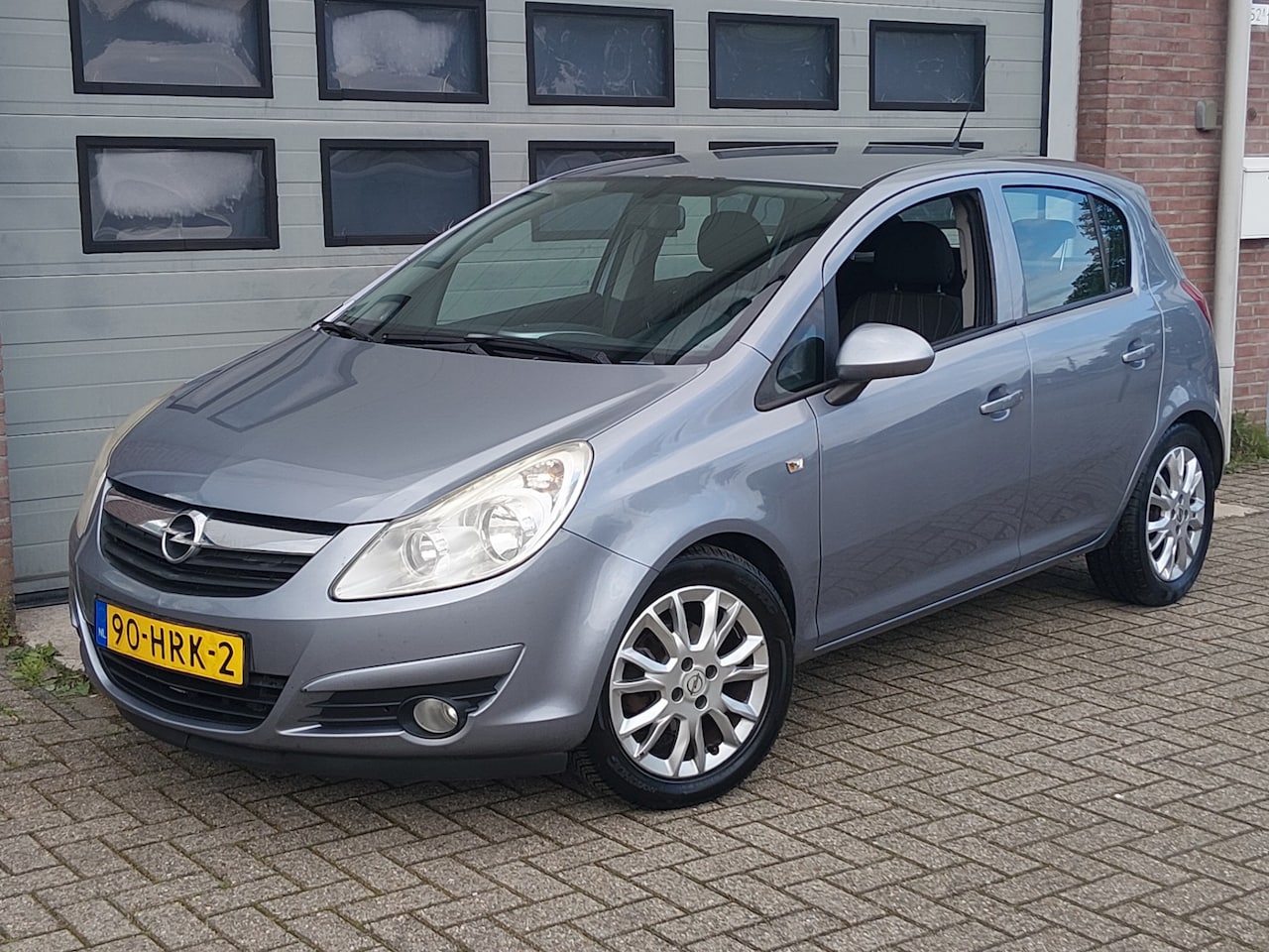Opel Corsa - 1.4-16V Enjoy 5 Deurs 2009 Airco - AutoWereld.nl