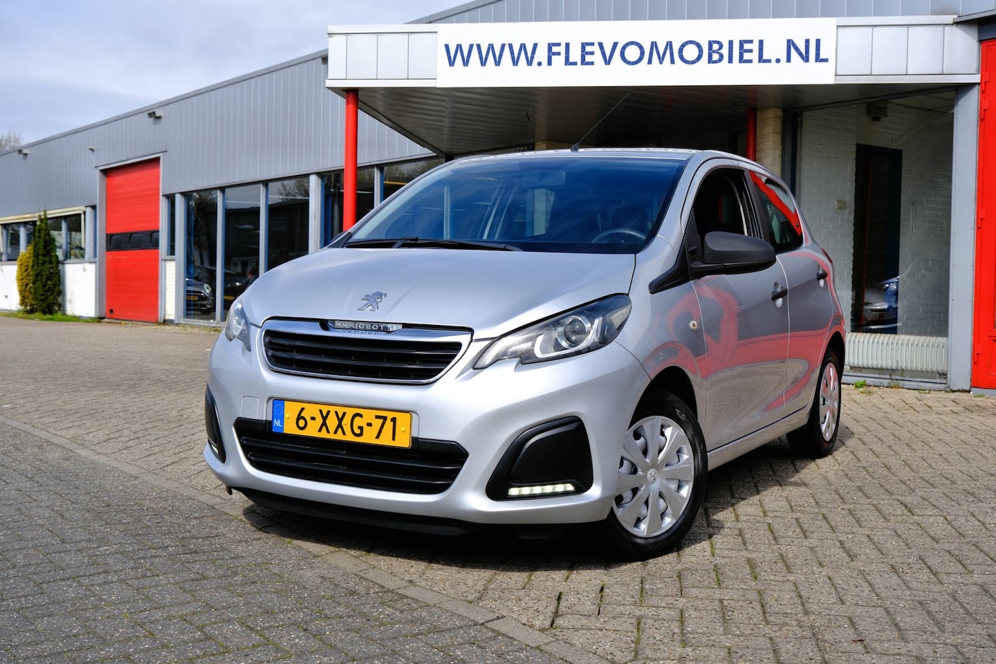 Peugeot 108 - 1.0 e-VTi Access 5-drs LED-dagrij|78.712km! - AutoWereld.nl