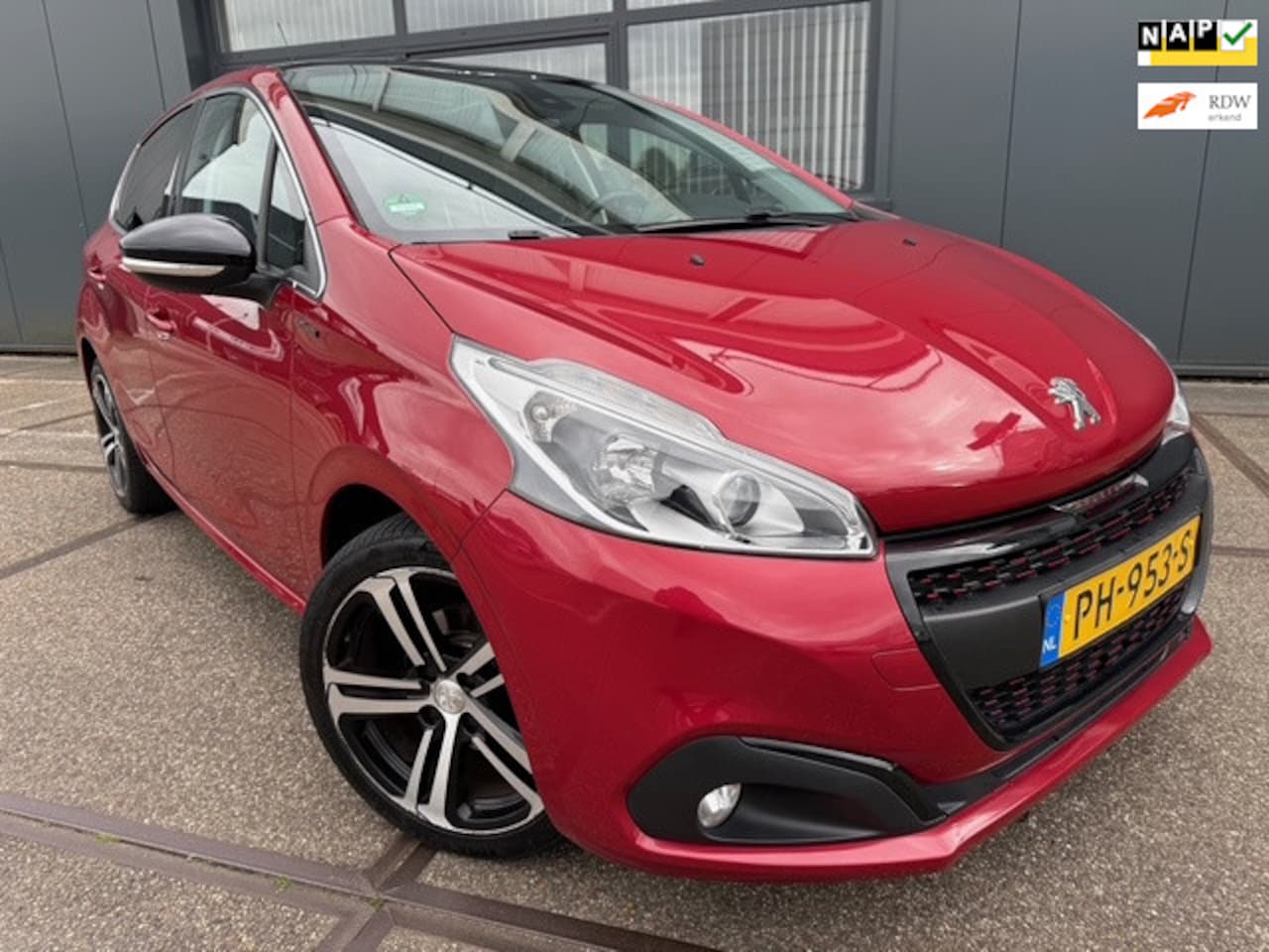 Peugeot 208 - 1.2 PureTech GT-line | PANO | CAMERA | PDC | - AutoWereld.nl