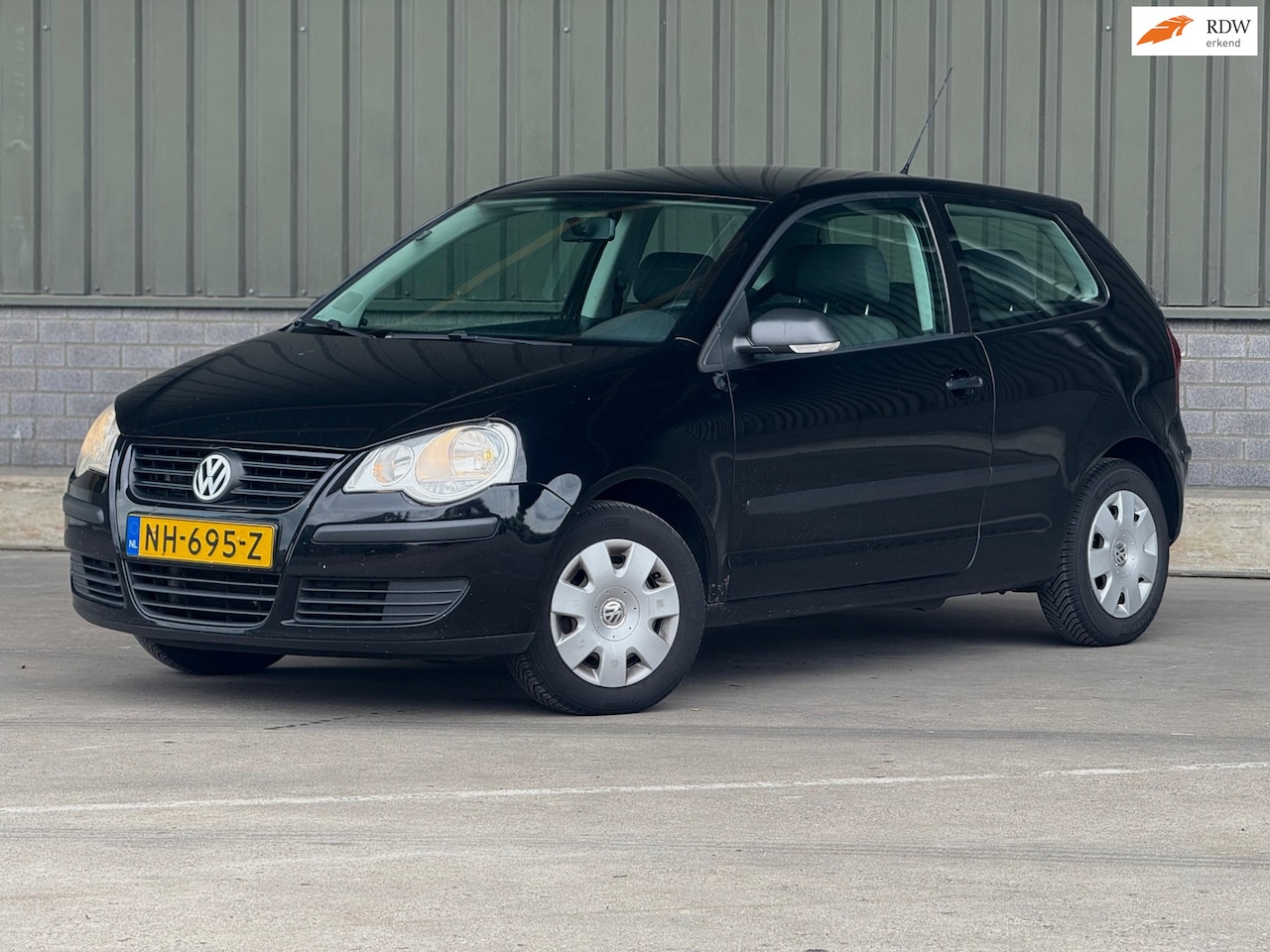 Volkswagen Polo - 1.4 / Automaat! / Nieuwe APK / 16V Trendline - AutoWereld.nl