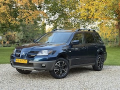 Mitsubishi Outlander Sport - 2.4 4WD Warrior, Airco, Pano, Trekhaak