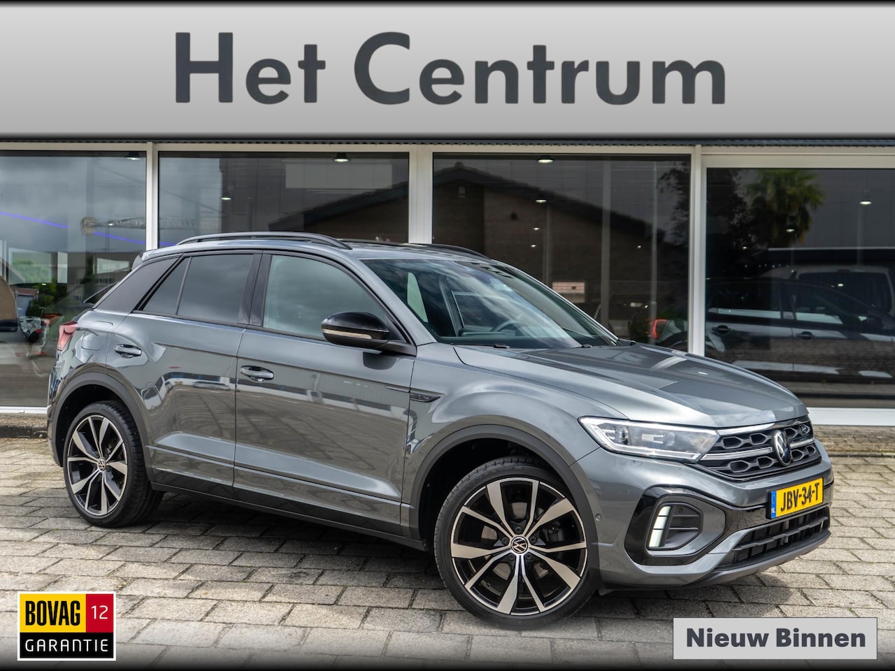 Volkswagen T-Roc - 1.5 TSI R-Line - panorama - trekhaak - camera - black style - stuur+stoelverwarming - App - AutoWereld.nl
