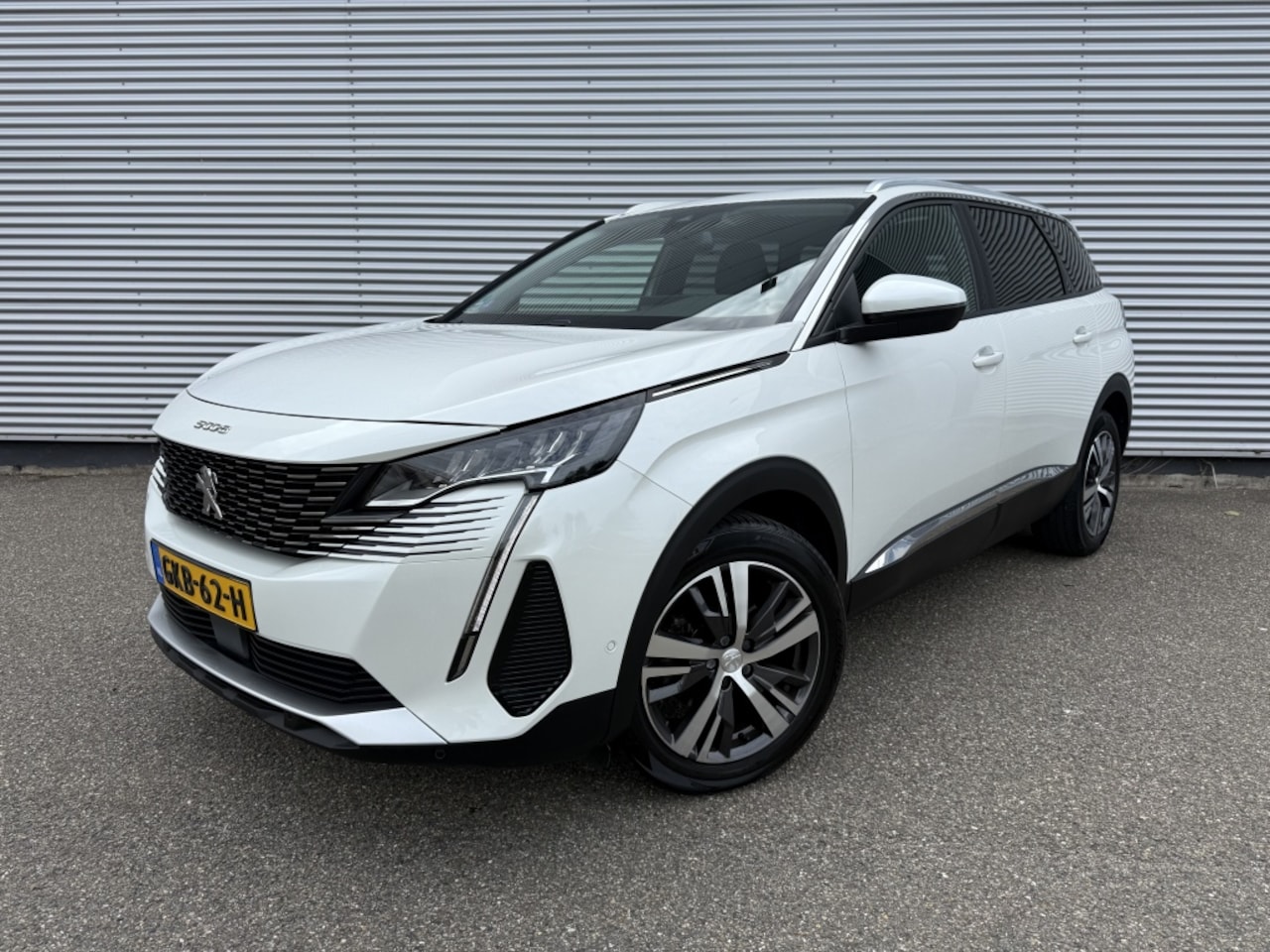 Peugeot 5008 - 1.2 PureTech AllureP Automaat 7P. Dealer OH 360 camera Carplay S - AutoWereld.nl