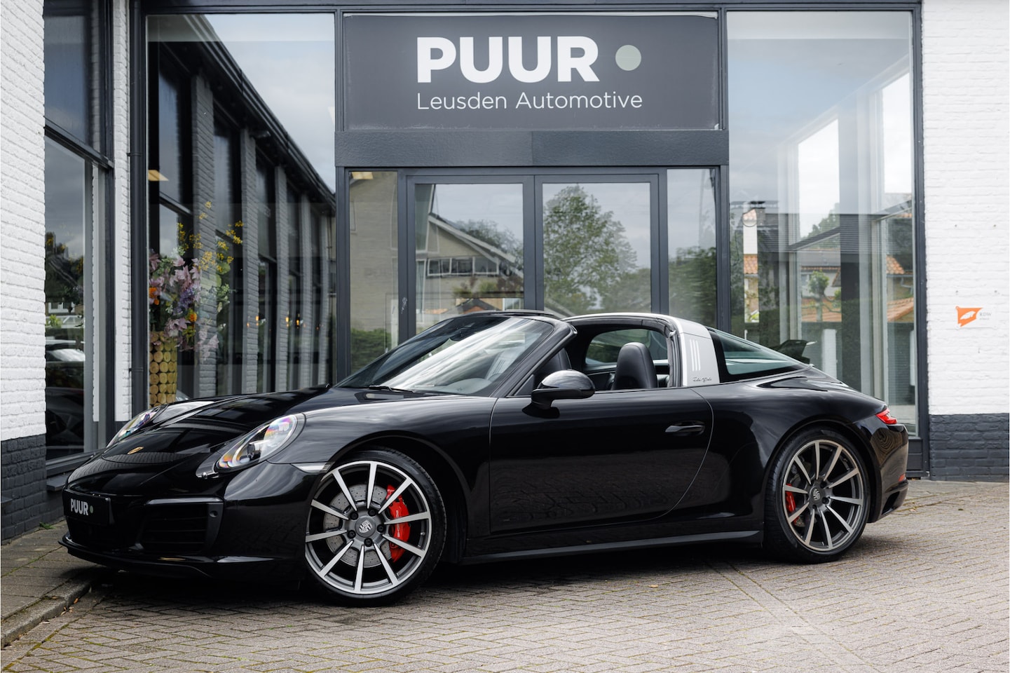 Porsche 911 Targa - 3.0 Targa 4S Sport-Chrono Sportuitlaat - 18-zetels - Achterasbesturing - AutoWereld.nl
